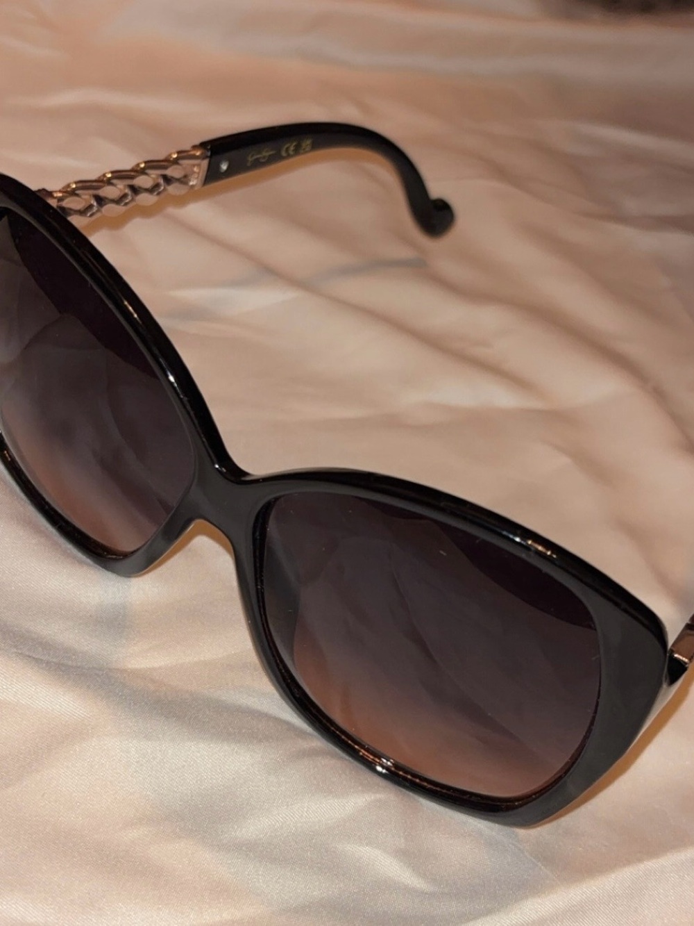 Jessica Simpson Black Sunglasses with Gold Chain Temples
